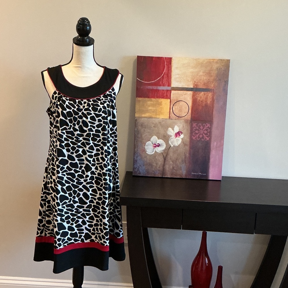 Enfocus Studio Black & White Printed Sleeveless Mini Dress with Red Trim